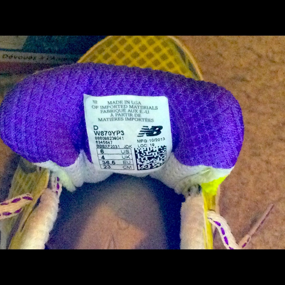 New Balance 870 V3 women’s size 6